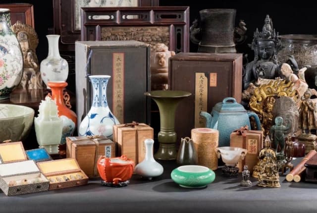 毎月開催、骨董品・美術品オークション