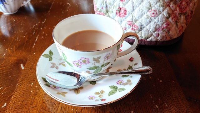 西洋食器を売却したい方へ｜大切な器を正しく評価するために知っておきたいこと